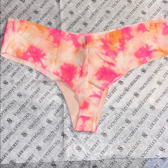 PINK Victoria’s Secret Tie Dye No Show Thongs - Picture 6 of 6